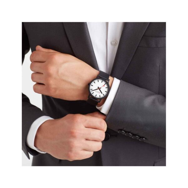 Essence Black, 41mm